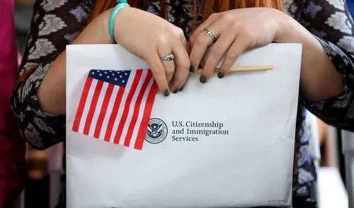 Obtener la ciudadanía americana es un proceso que otorga derechos y responsabilidades a los inmigrantes en EE. UU. Foto: El Heraldo Obtener la ciudadanía americana es un proceso que otorga derechos y responsabilidades a los inmigrantes en EE. UU.