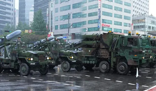 La artillería más imponente del mundo es un conjunto de sistemas de armas capaces de infligir un daño devastador a grandes distancias. Foto: composición LR/CNN La artillería más imponente del mundo es un conjunto de sistemas de armas capaces de infligir un daño devastador a grandes distancias.