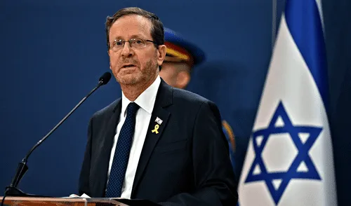 En medio de la creciente presión política y social, Isaac Herzog enfatizó la necesidad de actuar con decisión ante esta grave situación que afecta a las familias de los 96 rehenes. Foto: Oliver Bunic/AFP. Presidente de Israel exige llegar a un acuerdo que libere a rehenes en Gaza