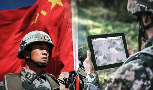China supera a Estados Unidos y lanza la primera base móvil de 5G del mundo: 10.000 robots militares pueden conectarse