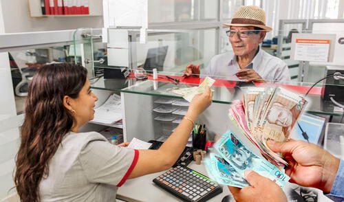 Pensionistas de la ONP pueden recibir su dinero en el Banco de la Nación.