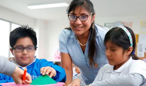 El Ministerio de Educación tiene un plazo de 30 días para hacer efectiva la nueva norma sobre la reasignación docente. Foto: Andina Reasignación docente 2025