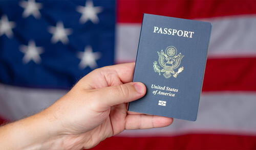 La ciudadanía estadounidense ofrece estabilidad y seguridad a largo plazo en los Estados Unidos.