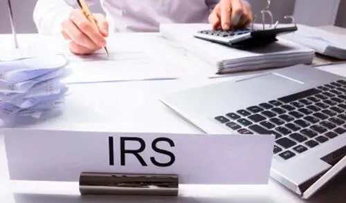 Este ajuste busca que los trabajadores en Estados Unidos construyan un fondo de retiro más robusto a largo plazo. Foto: Enlace latino NC