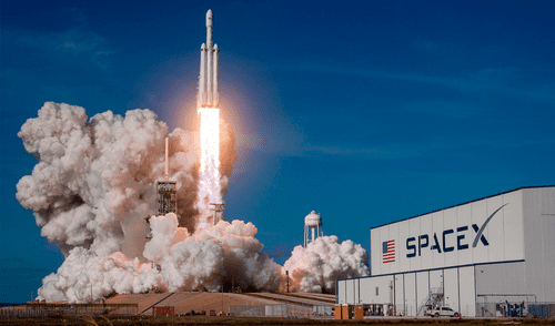 El Megacohete SpaceX se prepara para su séptimo vuelo de prueba e intentará recuperar su propulsor de vuelo. Foto: SpaceX El Megacohete SpaceX se prepara para su séptimo vuelo de prueba.