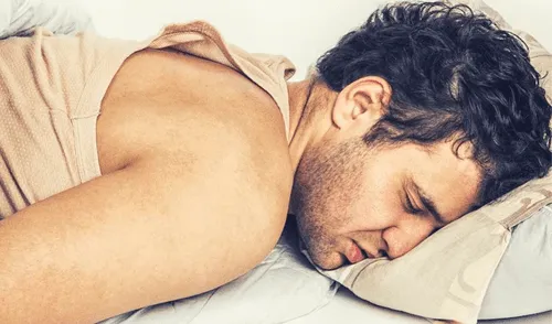 Para entender por qué babeamos mientras dormimos es necesario analizar las etapas del sueño.