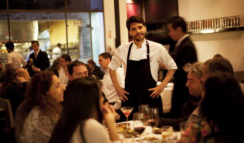 Entre enero y noviembre del 2024, el sector restaurantes creció 3.37 %. Foto: Andina Restaurantes