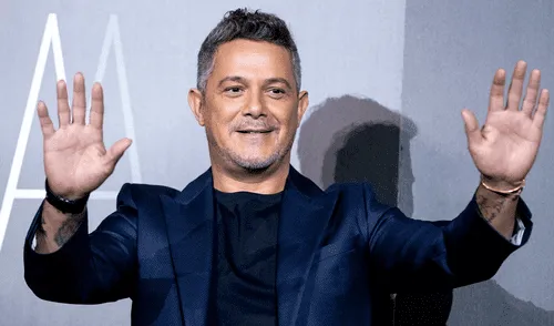 Alejandro Sanz es un famoso cantante español de 56 años