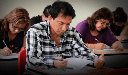 Docentes deberán revisar la página oficial del Minedu para saber los resultados. Foto: Andina Nombramiento Docente