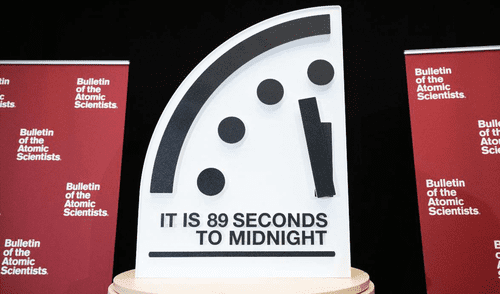 El 'Reloj del Juicio Final', una herramienta simbólica creada por científicos para visualizar la probabilidad de que la humanidad desaparezca. El 'Reloj del Juicio Final', una herramienta simbólica creada por científicos para visualizar la probabilidad de que la humanidad desaparezca.