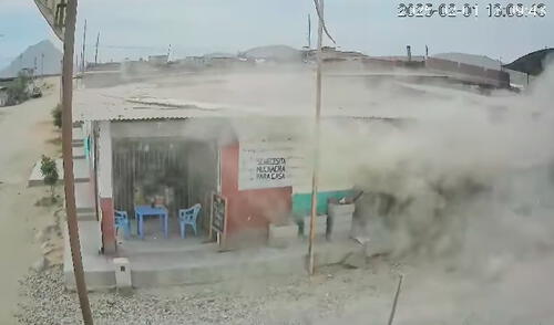 La ferretería de la urbanización El Bosque quedó totalmente destruida tras el ataque. Foto: difusión Trujillo bajo fuego: impactante video muestra el instante en que sujetos detonan un explosivo en ferretería de El Porvenir
