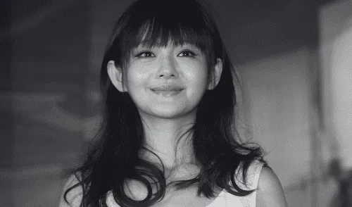 Muere Barbie Hsu, actriz taiwanesa y protagonista de 'Jardín de meteoros', a los 48 años debido a una neumonía. Foto: Difusión Muere Barbie Hsu, actriz taiwanesa y protagonista de Jardín de meteoros, a los 48 años debido a una neumonía.