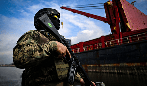 Ecuador despliega militares en puertos de Guayaquil ante amenazas del narcotráfico en vísperas de las elecciones
