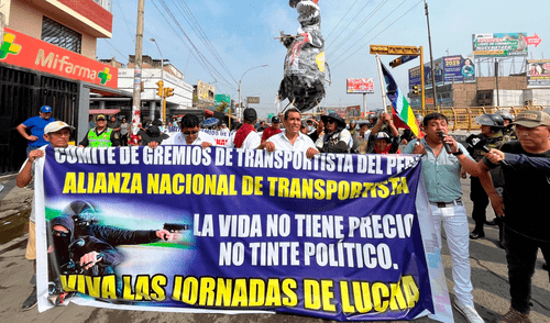 Gremios de transportistas inician marchas por la Panamericana Norte. Foto: La República Paro de transportistas EN VIVO