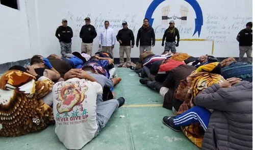 La inspección sorpresa en el penal Challapalca incluyó una revisión simultánea de los tres pabellones del penal y la infraestructura en general. Foto: Inpe