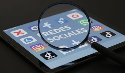 En un mundo hiperconectado, la línea entre lo público y lo privado se ha desdibujado. Casos reales evidencian cómo el exceso de información en redes y plataformas digitales puede desencadenar fraudes y amenazas. Foto: composición LR