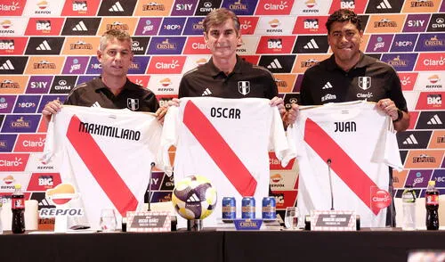 Comando técnico. El preparador físico Maximiliano Bizzio, el entrenador Óscar Ibáñez, y el asistente técnico Juan Pajuelo ayer en la Videna de San Luis