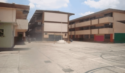 Según las declaraciones del padre de la menor, las autoridades de la institución educativa y de la SEP no se han pronunciado hasta el momento por los hechos. Foto: composición LR / Facebook bullying | méxico bullying | menor de edad bullying | accidente en escuela | docentes