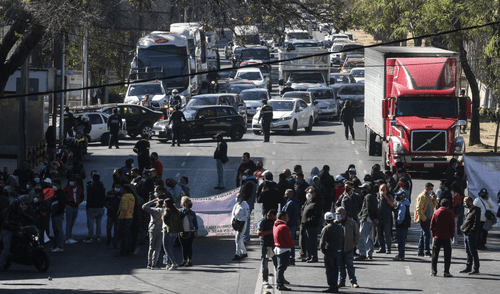 Se recomienda a los ciudadanos tomar sus precauciones usando vías alternas. Foto: composición LR / Chilango X marcha de transporte | cdmx marcha | endomex marcha | paro cdmx
