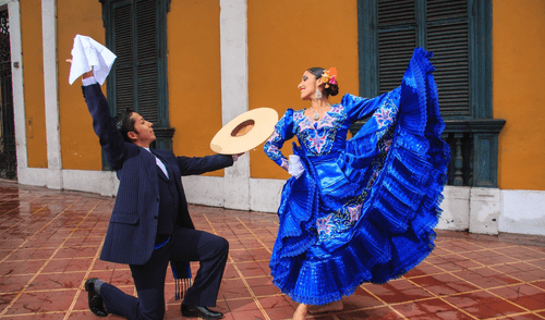 Marinera en Trujillo todo el mes de febrero. Marinera en Trujillo todo el mes de febrero.