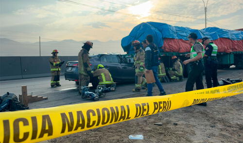Los tres fallecidos en el accidente en Santa Rosa serían varones. Foto: Kevinn García/La República Los tres fallecidos en el accidente en Santa Rosa serían varones.