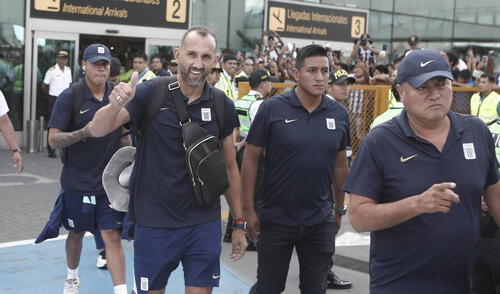 Alianza Lima ya se encuentra en suelo peruano tras eliminar a Boca Juniors. Foto: La República/Marco Cotrina Alianza Lima ya se encuentra en suelo peruano tras eliminar a Boca Juniors