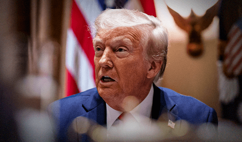 Trump considera que la UE fue fundada para perjudicar a EE. UU., y así lo expresó en su primera reunión de gabinete tras iniciar su segundo mandato. Foto: AFP Trump considera que la UE fue fundada para perjudicar a EE. UU., y así lo expresó en su primera reunión de gabinete tras iniciar su segundo mandato. Foto: AFP