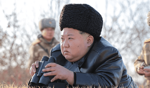 Corea del Norte lanza misil de crucero "estratégico" en demostración de fuerza nuclear. El líder norcoreano, Kim Jong-un, asistió al ensayo militar. Foto: Agencia Central de Noticias de Corea del Norte Corea del Norte lanza misil de crucero "estratégico" en demostración de fuerza nuclear.