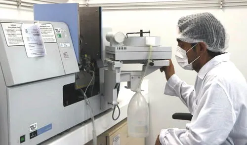 Laboratorio. Expertos del INS alistan los protocolos finales para iniciar nueva estrategia que se aplicará primero en Lima.