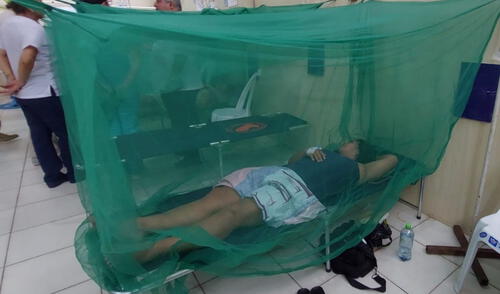 En crisis. Médicos piden tener mejores recursos para enfrentar el aumento de casos.