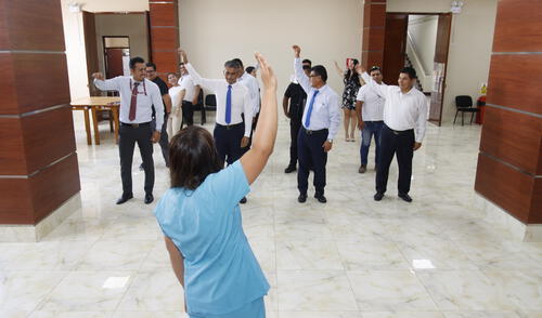 Durante 40 minutos, se realizaron dinámicas para reducir la fatiga y el estrés, además de prevenir trastornos músculo esqueléticos.