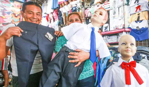 Los padres de familia se encuentran preocupados por los gastos del Año Escolar 2025. Foto: composición LR/Andina uniformes de Año escolar 2025