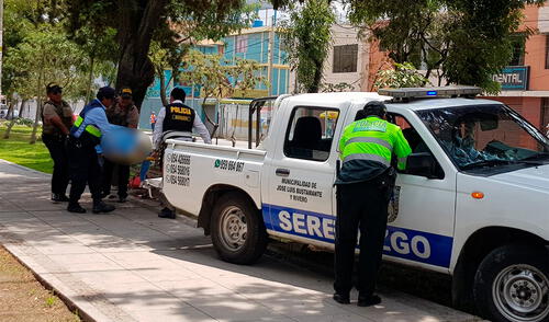 Cuerpo fue trasladado hasta la morgue para las diligencias.  Créditos: Wilder Pari / La República.