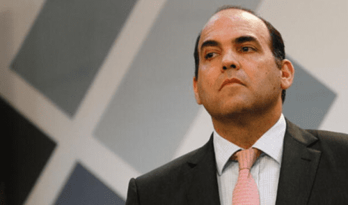 La Carlincatura del 4 de marzo aborda las declaraciones de Fernando Zavala, gerente del Grupo Intercorp, tras el derrumbe del techo del Real Plaza en Trujillo.