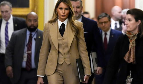 Melania Trump instó a los legisladores a dejar de lado las diferencias partidistas y a unirse en la defensa de los jóvenes. Foto: AP Trump