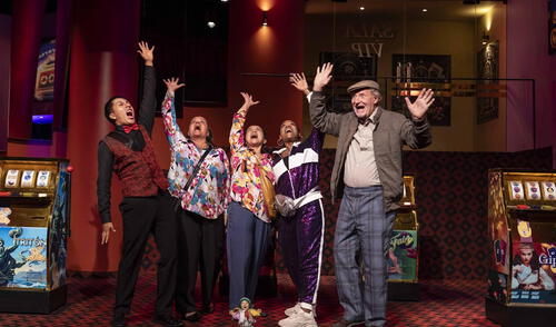 Se estrena la obra 'Tragafortuna'.