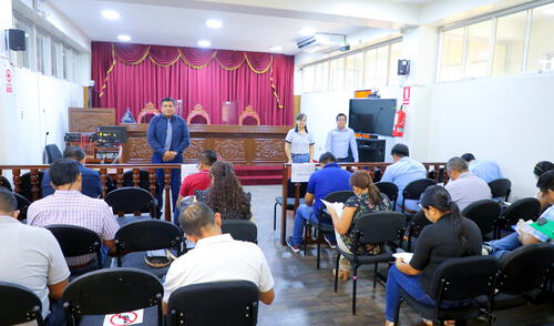 Los postulantes que logren aprobar avanzarán a la revisión de sus expedientes y entrevistas, antes de que se publique la lista final de ganadores.