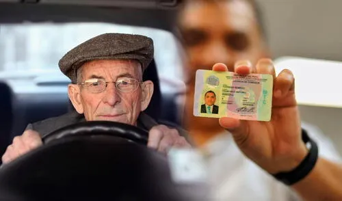 Adultos mayores de 70 años en Perú deben tener en cuenta estos cambios en la licencia de conducir