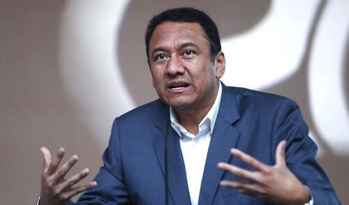 El ministro Ángel Manero fue criticado por los productores de mango de Lambayeque debido a la incapacidad del sector para atender la sobreoferta de mangos. Foto: Andina Midagri