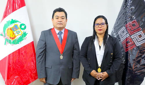 La nueva jueza se comprometió a desempeñar su labor con responsabilidad en beneficio de la justicia. La nueva jueza se comprometió a desempeñar su labor con responsabilidad en beneficio de la justicia.