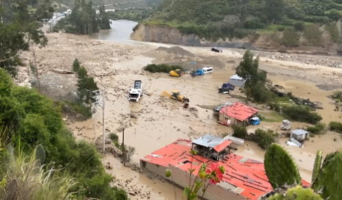 Huaico en Apurímac ha dejado tres muertos y cuatro desaparecidos. Huaico en Apurímac ha dejado tres muertos y cuatro desaparecidos.