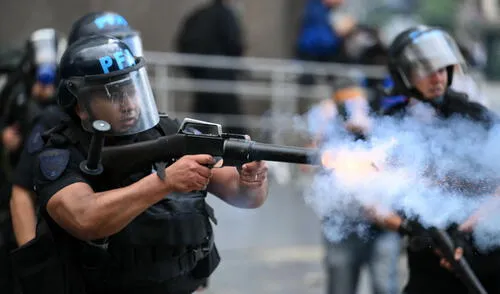 Policía argentina siguió órdenes del ministerio dirigido por Patricia Bullrich. Fuente:AFP Policía argentina siguió órdenes del ministerio dirigido por Patricia Bullrich. Fuente:AFP