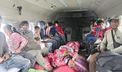 Las autoridades siguen monitoreando la situación en Barranca por posibles emergencias. Foto: Andina Para la ejecución de la misión se desplegó una aeronave MI-17