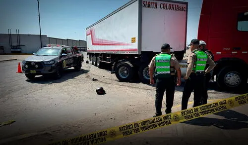 El conductor fue trasladado a la comisaría para las diligencias del caso. Foto: Elvis Cairo El conductor fue trasladado a la comisaría para las diligencias del caso. Foto: Elvis Cairo