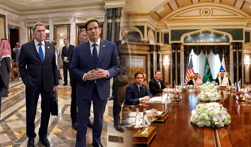 Reunión en Arabia Saudita entre Ucrania y EE. UU. busca tregua parcial en conflicto con Rusia. Foto: composición LR Reunión en Arabia Saudita entre Ucrania y EE. UU. busca tregua parcial en conflicto con Rusia.