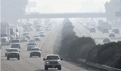 Una alerta de calidad del aire en el sur de California ha llevado a millones de residentes a cerrar sus ventanas y limitar su tiempo al aire libre. Foto: Berkeley News