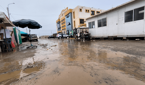 Ciudadanos piden apoyo a las autoridades tras activación de quebradas. Foto: La República Ciudadanos piden apoyo a las autoridades tras activación de quebradas.