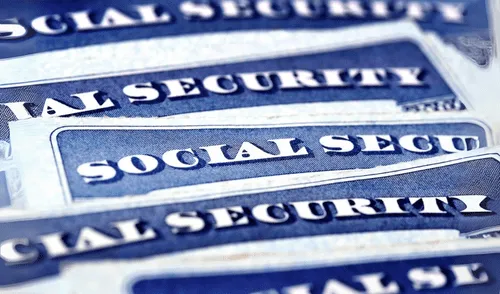 En 2025, la SSA cerrará oficinas y exigirá verificación presencial de identidad para algunos beneficiarios.