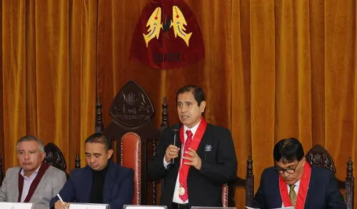 Durante la sesión, se discutieron medidas para erradicar la violencia contra la mujer.