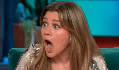 El clip de la reacción de Clarkson se volvió viral, generando risas nerviosas y empatía entre la audiencia. Sus gestos de sorpresa resonaron en redes sociales, donde los seguidores valoraron su autenticidad. Foto: Yahoo